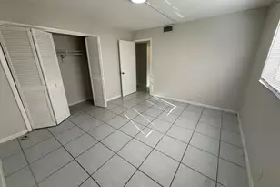 3880 Woodside Dr, Coral Springs, FL 33065 - Photo 10