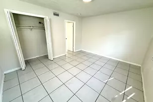 3880 Woodside Dr, Coral Springs, FL 33065 - Photo 16