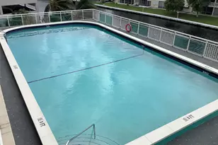 437 Golden Isles Dr, Hallandale Beach, FL 33009 - Photo 26