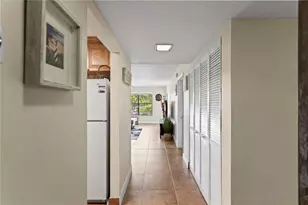 2312 S Cypress Bend Dr, Pompano Beach, FL 33069 - Photo 10