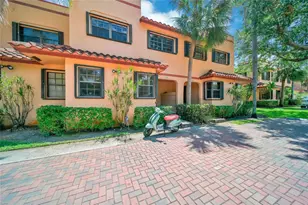 200 NE 17th Ct, Fort Lauderdale, FL 33305 - Photo 2