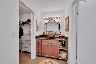 200 NE 17th Ct, Fort Lauderdale, FL 33305 - Photo 16