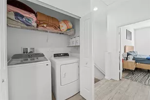 197 SW 6th Pl, Pompano Beach, FL 33060 - Photo 24