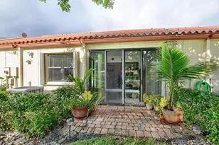 65 Centennial Ct, Deerfield Beach, FL 33442 - Photo 16