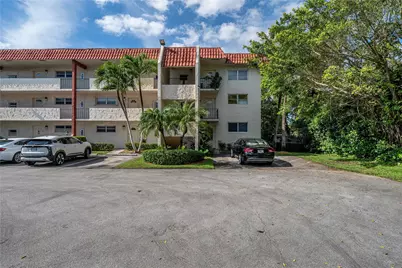 8901 S Hollybrook Boulevard #201, Pembroke Pines, FL 33025 - Photo 20