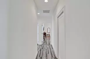 233 NE 11th St, Fort Lauderdale, FL 33304 - Photo 22