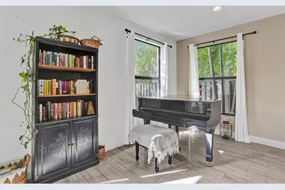 233 NE 11th Street #233, Fort Lauderdale, FL 33304 - Photo 12