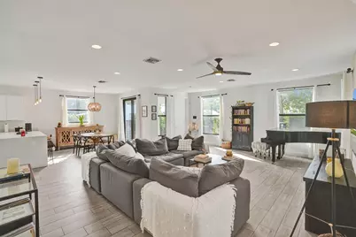 233 NE 11th Street #233, Fort Lauderdale, FL 33304 - Photo 10