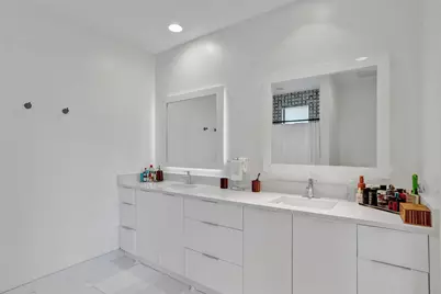 233 NE 11th Street #233, Fort Lauderdale, FL 33304 - Photo 36