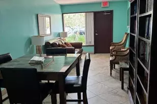 3301 N Country Club Dr, Miami, FL 33180 - Photo 24