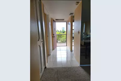 3301 N Country Club Drive #506, Aventura, FL 33180 - Photo 10