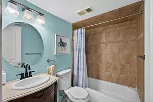 1040 Lake Shore Dr, Lake Park, FL 33403 - Photo 32