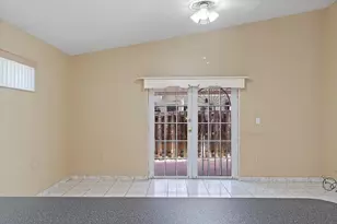 3201 W 76th St, Hialeah, FL 33018 - Photo 10