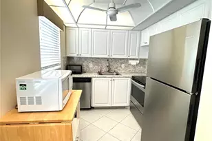 477 Durham P Unit, Deerfield Beach, FL 33442 - Photo 10