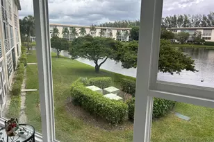 1902 Bermuda Cir, Pompano Beach, FL 33066 - Photo 2