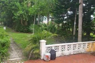 3910 Crystal Lake Dr, Deerfield Beach, FL 33064 - Photo 6