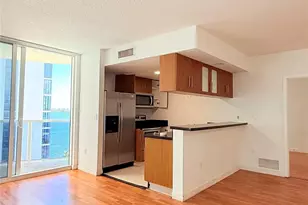 601 NE 23rd St, Miami, FL 33137 - Photo 1