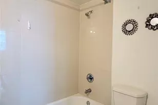 601 NE 23rd St, Miami, FL 33137 - Photo 26