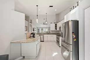 6145 Lake Hibiscus Dr, Delray Beach, FL 33484 - Photo 8