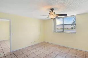 470 Executive Center Dr, West Palm Beach, FL 33401 - Photo 10