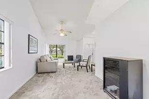 425 Shadow Wood Ln, Coral Springs, FL 33071 - Photo 10