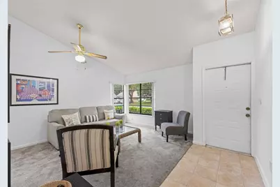 425 Shadow Wood Lane, Coral Springs, FL 33071 - Photo 4