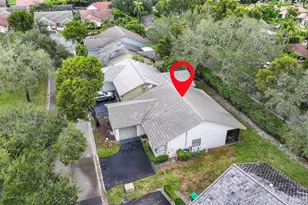 425 Shadow Wood Ln, Coral Springs, FL 33071 - Photo 32