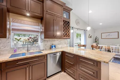 2850 E Sable Circle, Margate, FL 33063 - Photo 16