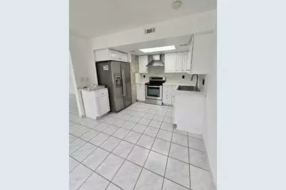 31 SW 10th Street, Dania Beach, FL 33004 - Photo 1