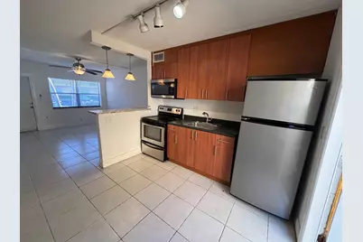 4061 N Dixie Highway #17, Oakland Park, FL 33334 - Photo 6