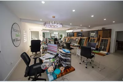 5738 W Hallandale Beach Boulevard, Hollywood, FL 33023 - Photo 16