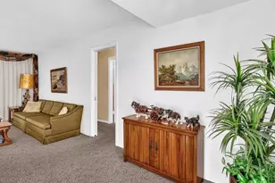 407 S Highland Dr, Hollywood, FL 33021 - Photo 2