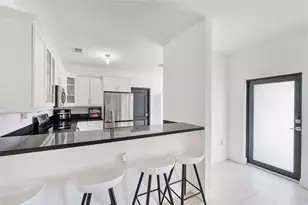 8211 NW 74th Ave, Tamarac, FL 33321 - Photo 12