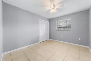 10510 NW 24th St, Sunrise, FL 33322 - Photo 20