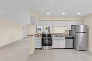 758 NE 13th Ct, Fort Lauderdale, FL 33304 - Photo 8