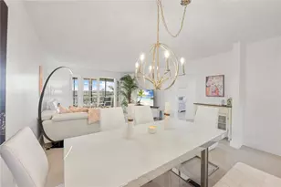 2202 S Cypress Bend Dr, Pompano Beach, FL 33069 - Photo 2