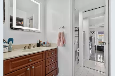 18840 NW 57th Avenue #302, Hialeah, FL 33015 - Photo 4