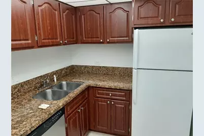 3650 Inverrary Drive #3Q, Lauderhill, FL 33319 - Photo 2