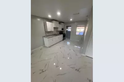 268 NE 41st Street, Oakland Park, FL 33334 - Photo 1