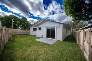 110 NW 6th Ave, Dania Beach, FL 33004 - Photo 16