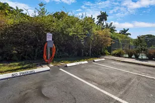 1940 NE 2nd Ave, Fort Lauderdale, FL 33305 - Photo 56