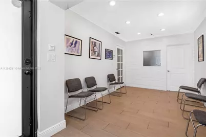 4540 NW 7th Street, Miami, FL 33126 - Photo 4