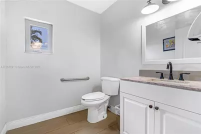 4540 NW 7th Street, Miami, FL 33126 - Photo 10
