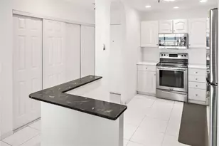 20505 E Country Club Dr, Aventura, FL 33180 - Photo 14