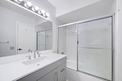 621 NW 105th Way, Pembroke Pines, FL 33026 - Photo 8