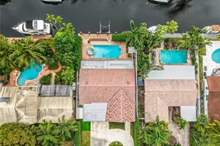 1700 SW 5th Ct, Fort Lauderdale, FL 33312 - Photo 2