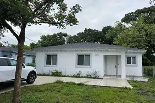 1244 NW 71st St, Miami, FL 33147 - Photo 4