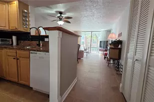 2801 Somerset Dr, Lauderdale Lakes, FL 33311 - Photo 6