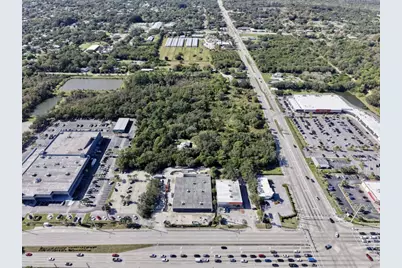 511 W Midway Road, Fort Pierce, FL 34982 - Photo 8