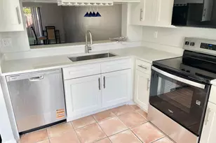 2700 S Oakland Forest Dr Unit, Oakland Park, FL 33309 - Photo 2